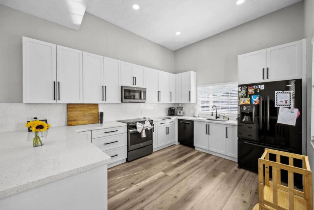 561 Nettles Boulevard, Jensen Beach, FL 34957 Photo