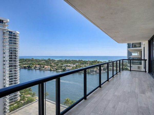 19667 Turnberry Way, Unit 20GR, Miami, FL 33180