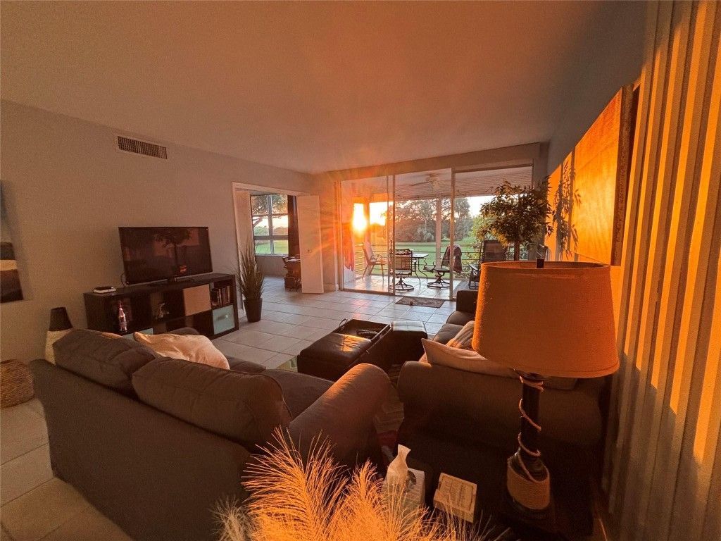 2671 S Course Drive, Unit 204, Pompano Beach, FL 33069 Photo