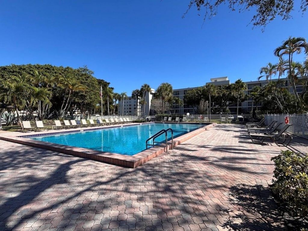 2671 S Course Drive, Unit 204, Pompano Beach, FL 33069 Photo