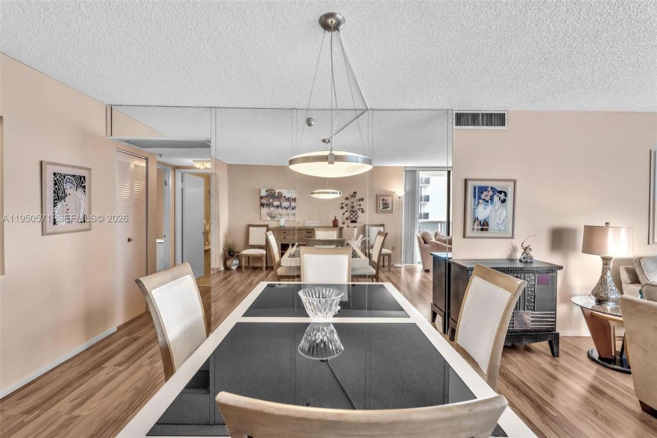 20505 E Country Club Dr, Unit 1533, Aventura, FL 33180 Photo