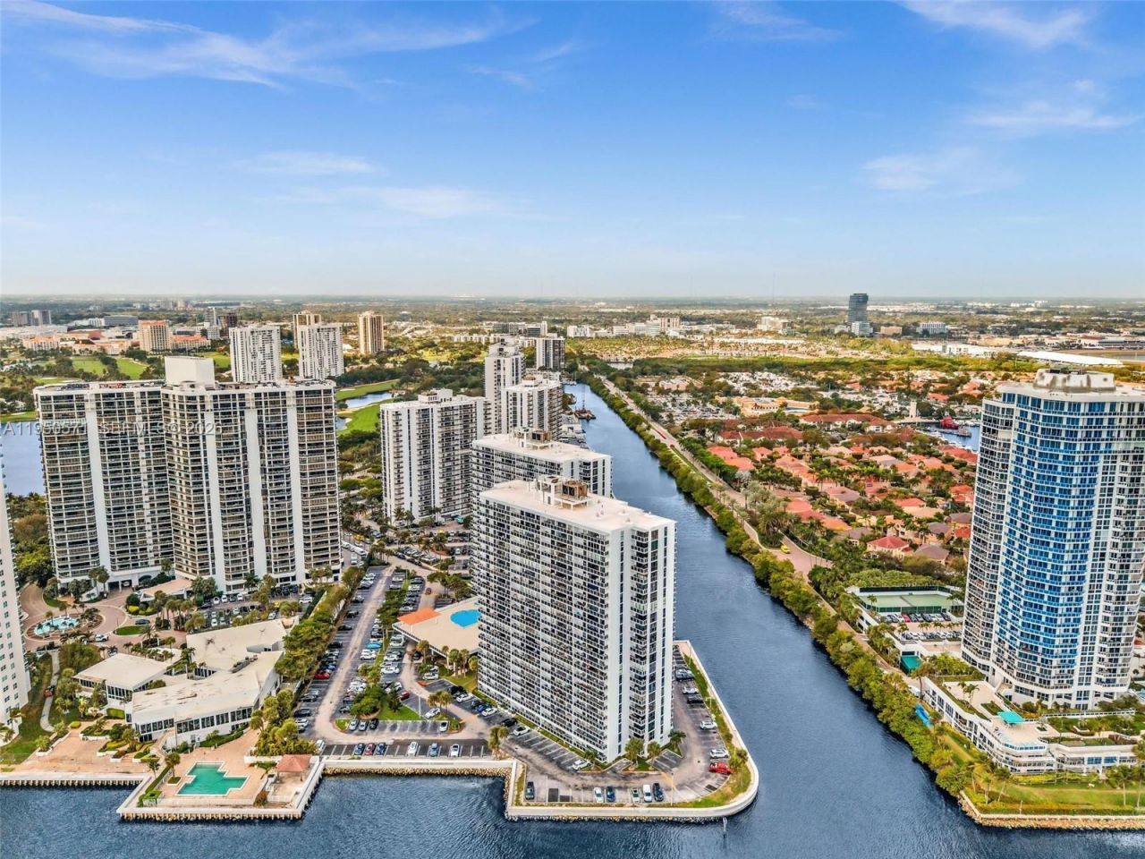 20505 E Country Club Dr, Unit 1533, Aventura, FL 33180 Photo