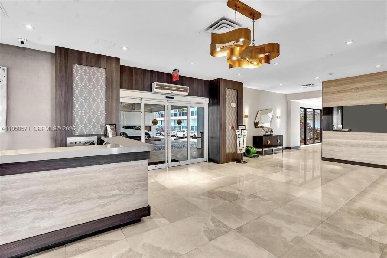 20505 E Country Club Dr, Unit 1533, Aventura, FL 33180 Photo