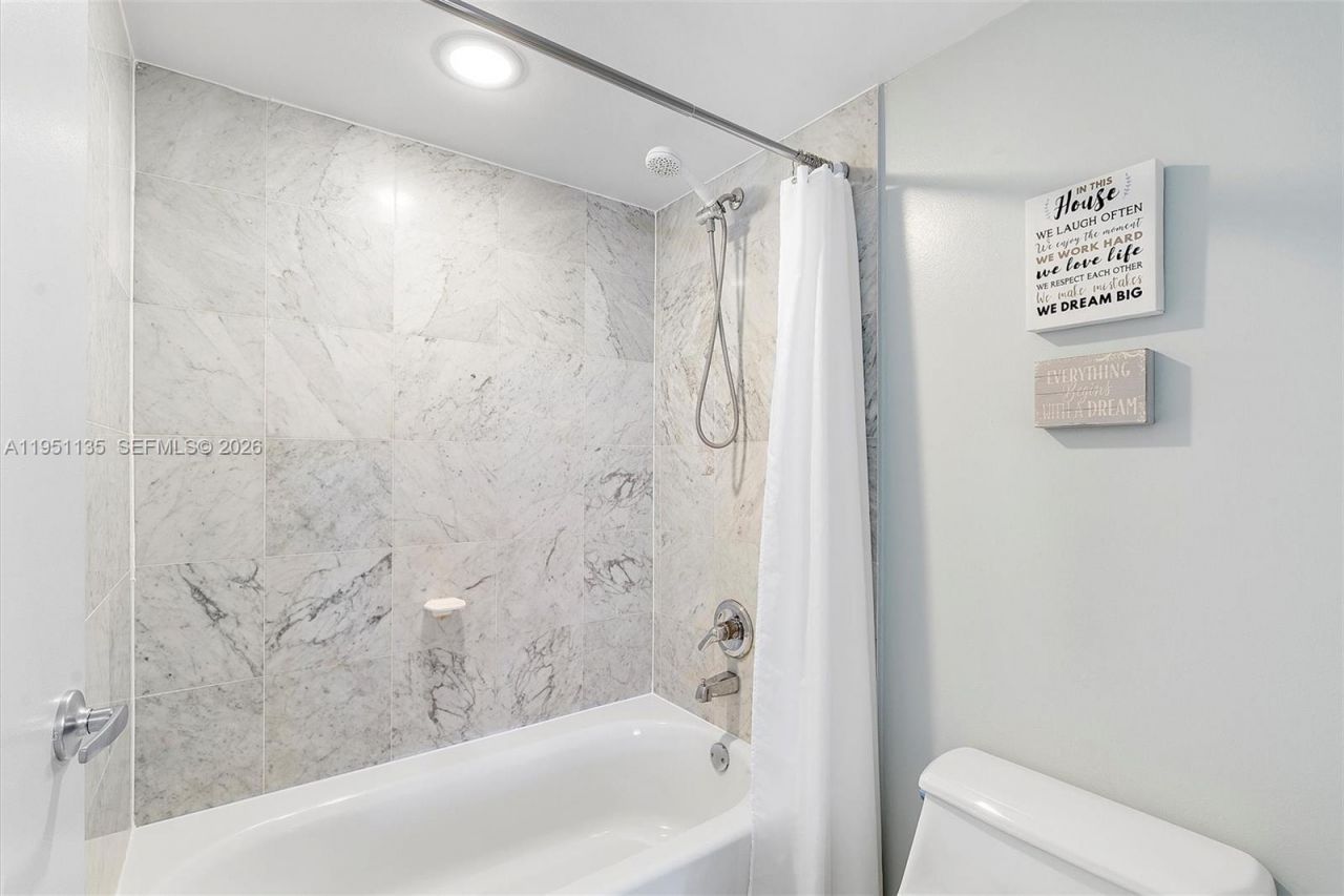 8911 Collins Ave, Unit 1203, Surfside, FL 33154 Photo