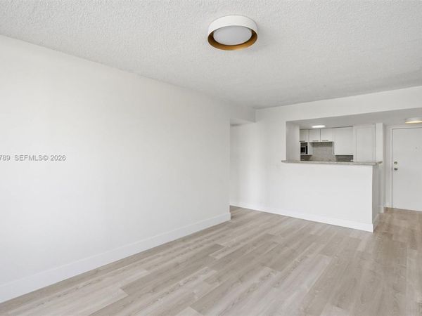 1010 NW 11th St, Unit 206, Miami, FL 33136