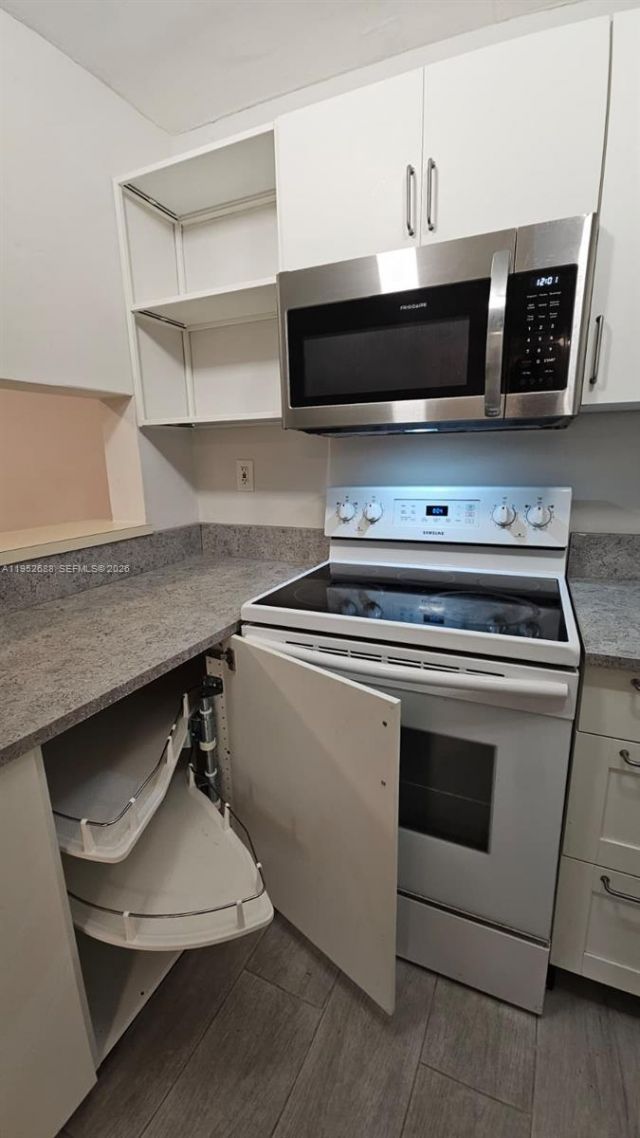 5720 SW 5th St, Unit 3, Miami, FL 33144 Photo