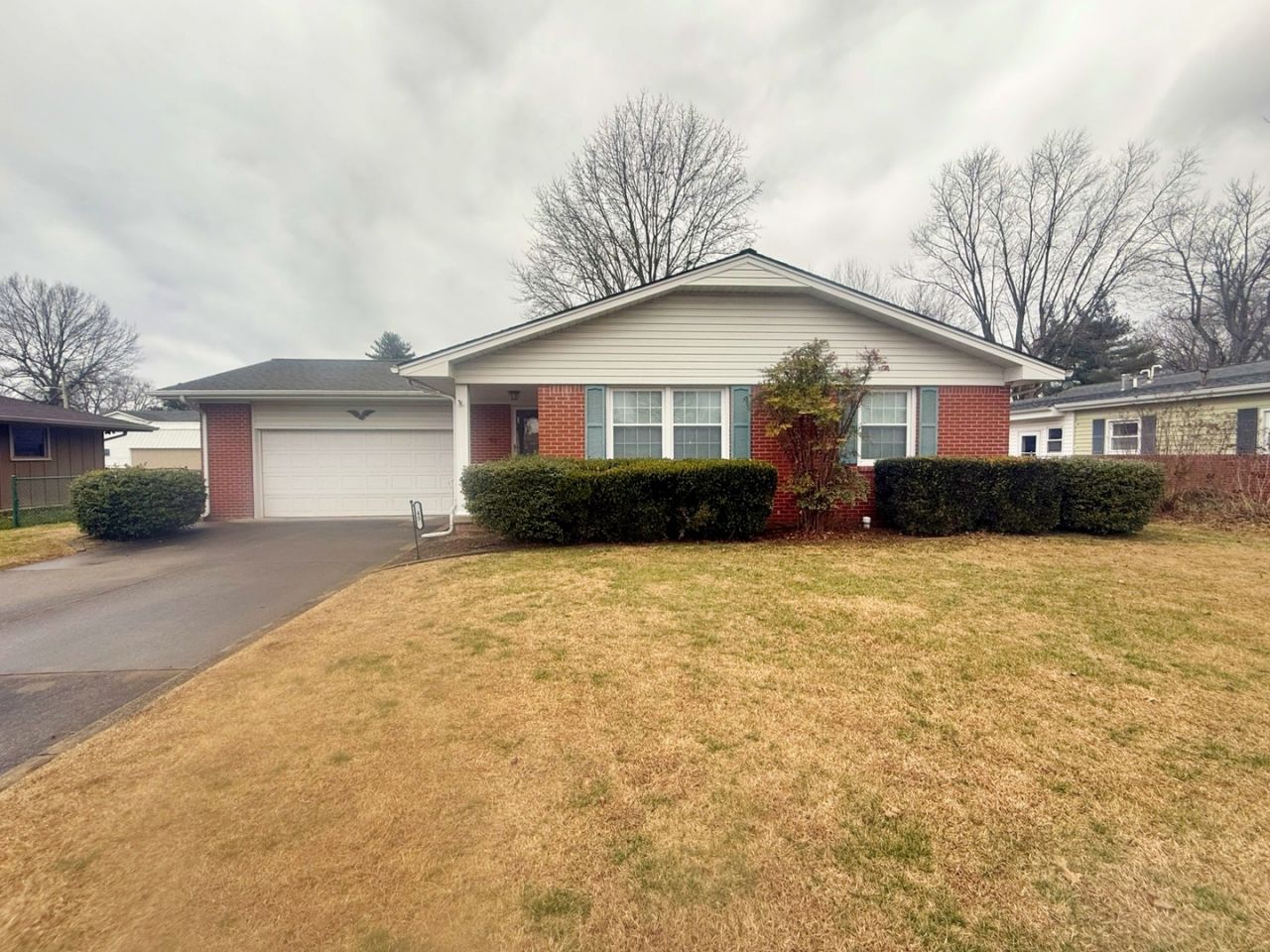 45 Hospital Drive, Metropolis, IL 62960 Main Photo