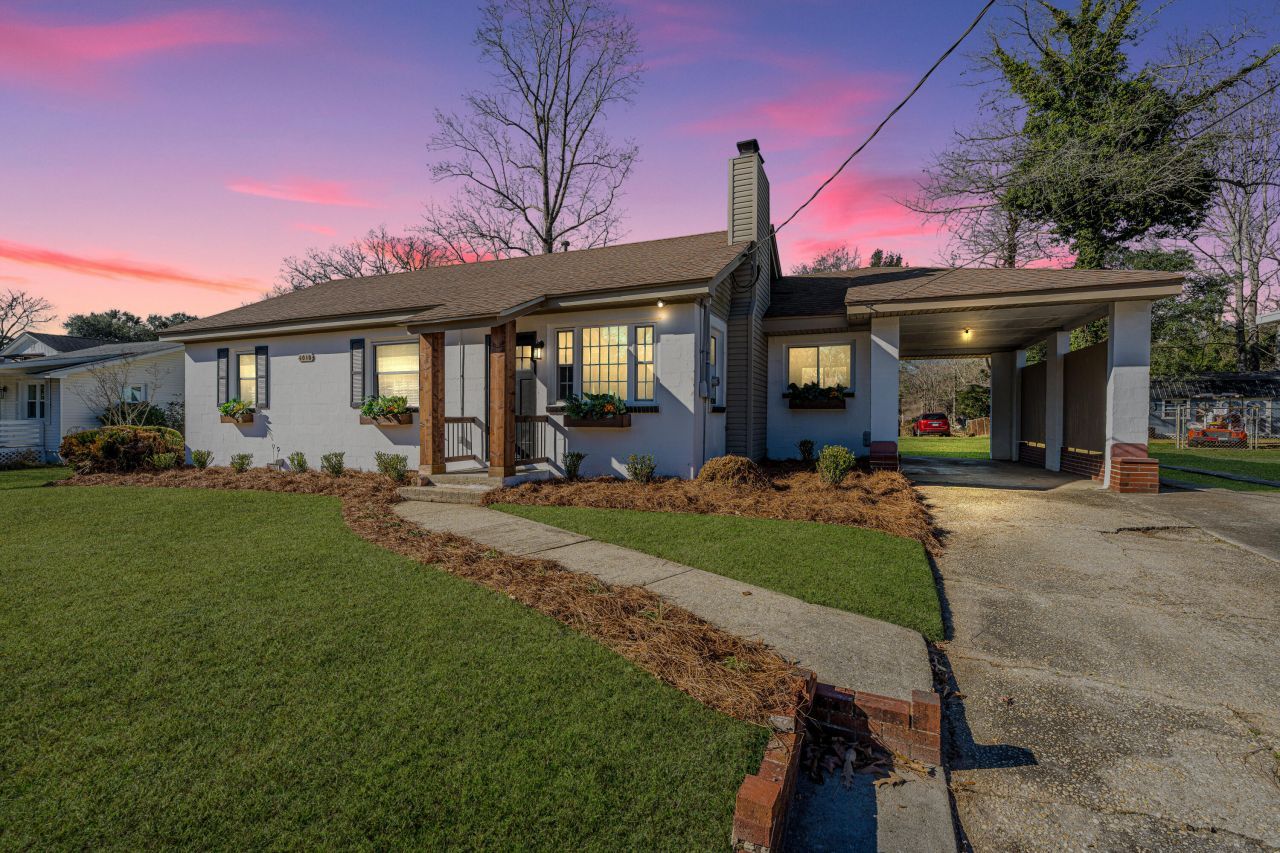 1010 Holcombe Road Photo 1