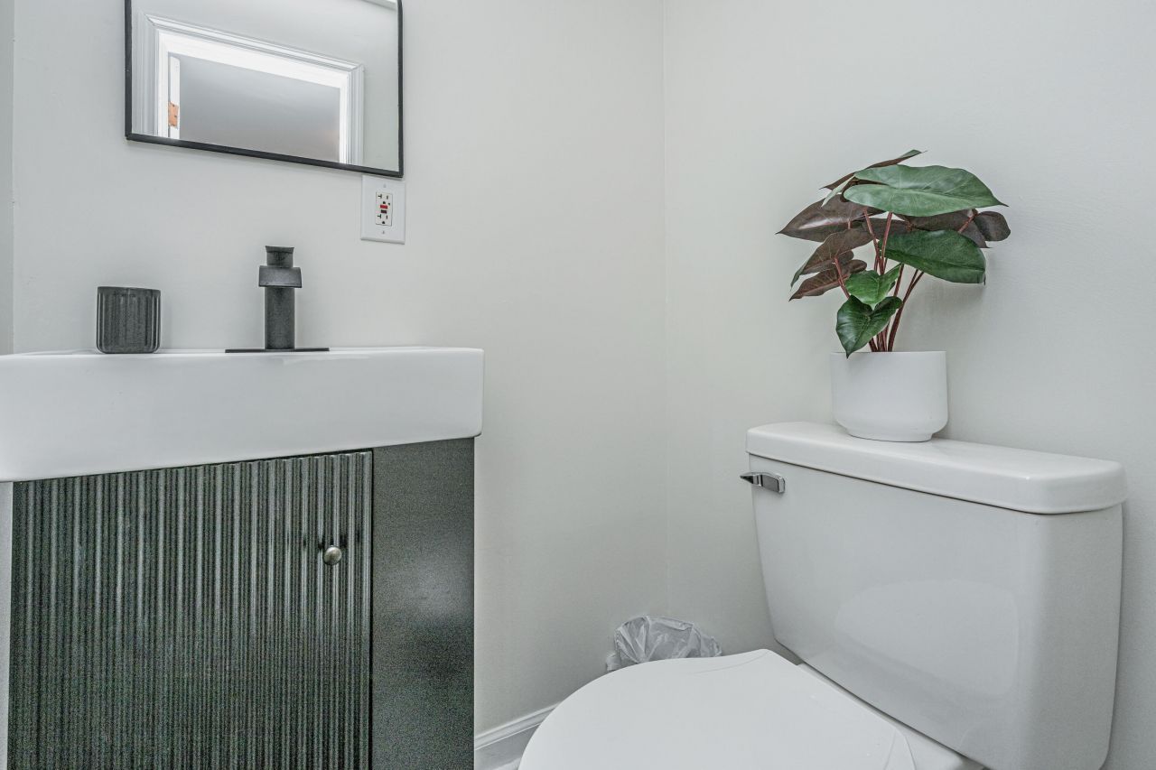 1010 Holcombe Road Photo 15