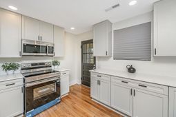 1010 Holcombe Road photo 4