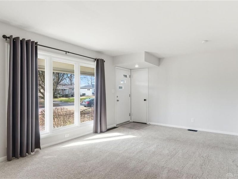 124 Gregory Lane, Hamilton, OH 45013 Photo 6