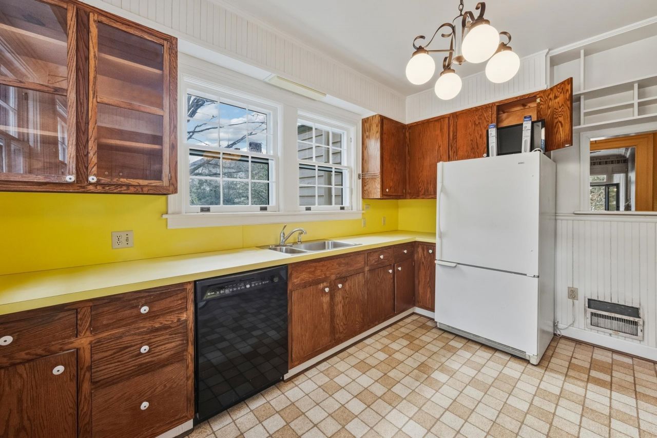 816 Prince St. Photo 14