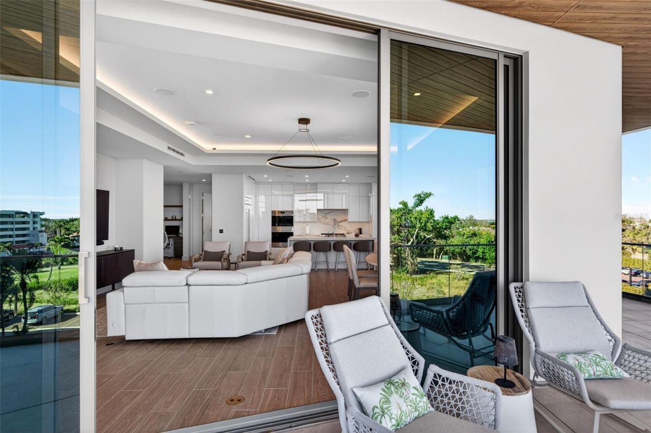 1591 Gulf Of Mexico Drive, Unit 412, Longboat Key, FL 34228 Photo