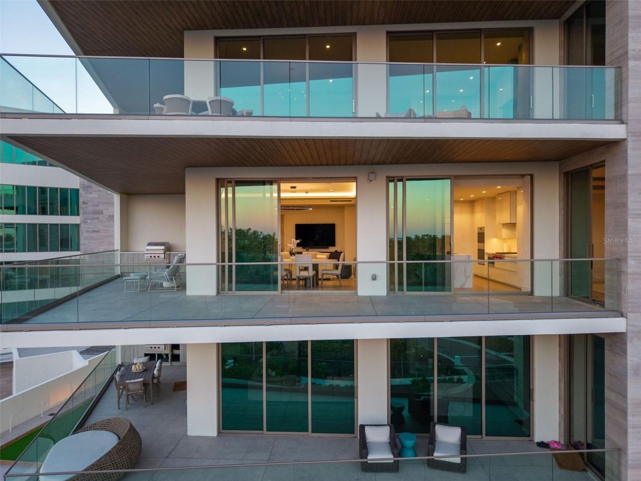 1591 Gulf Of Mexico Drive, Unit 412, Longboat Key, FL 34228 Photo