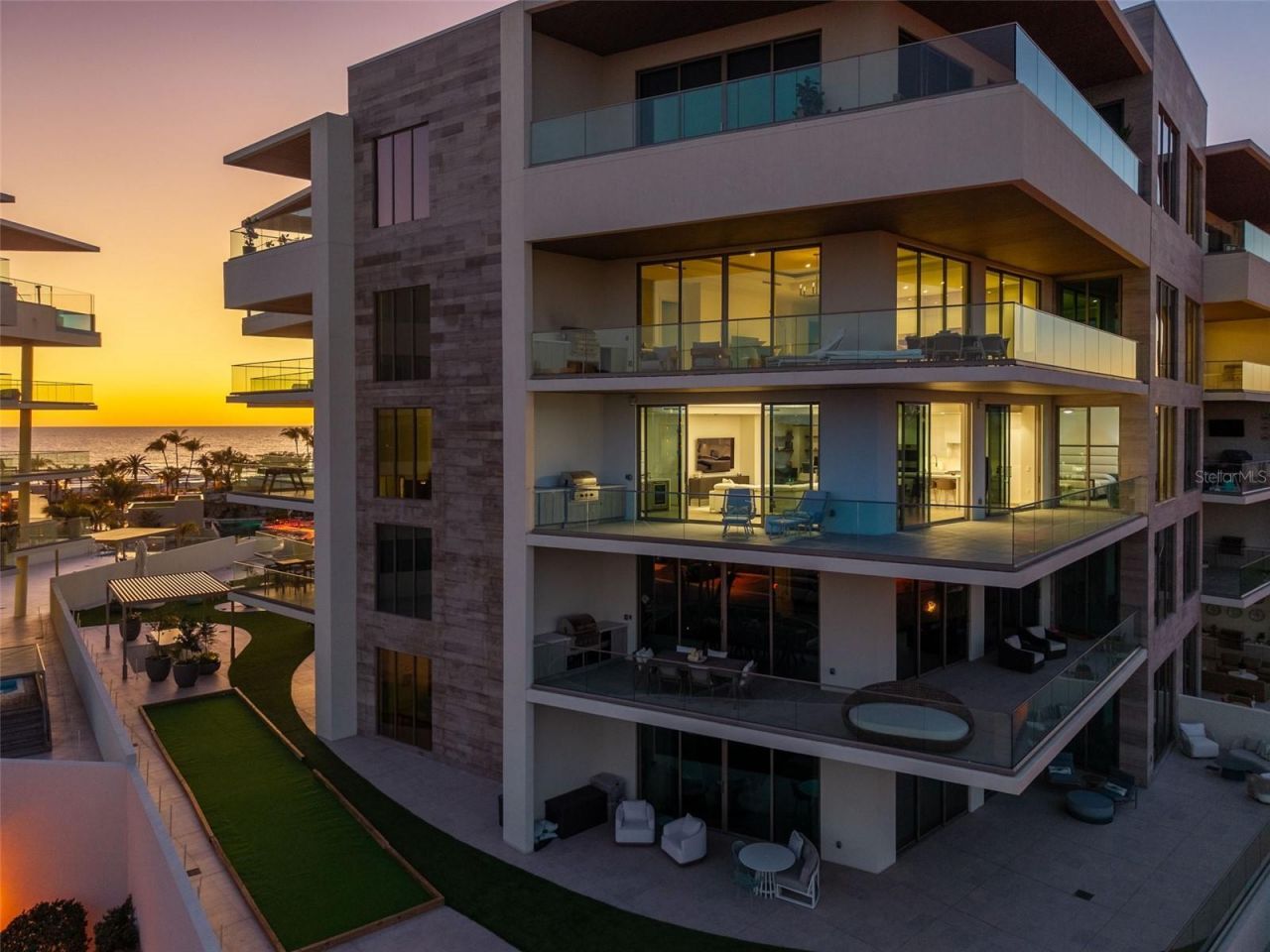 1591 Gulf Of Mexico Drive, Unit 412, Longboat Key, FL 34228 Photo