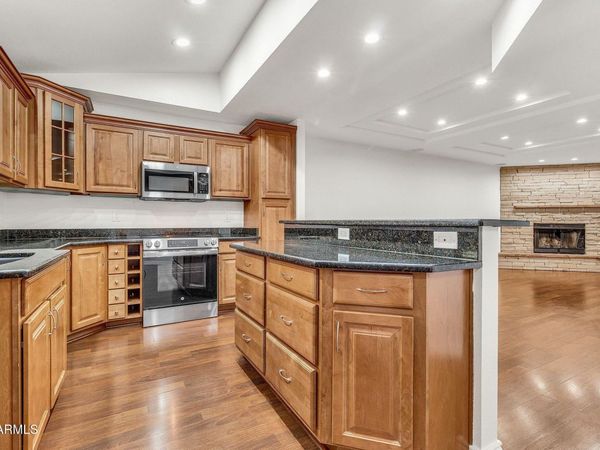 16616 E PALISADES Boulevard, Unit 102, Fountain Hills, AZ 85268