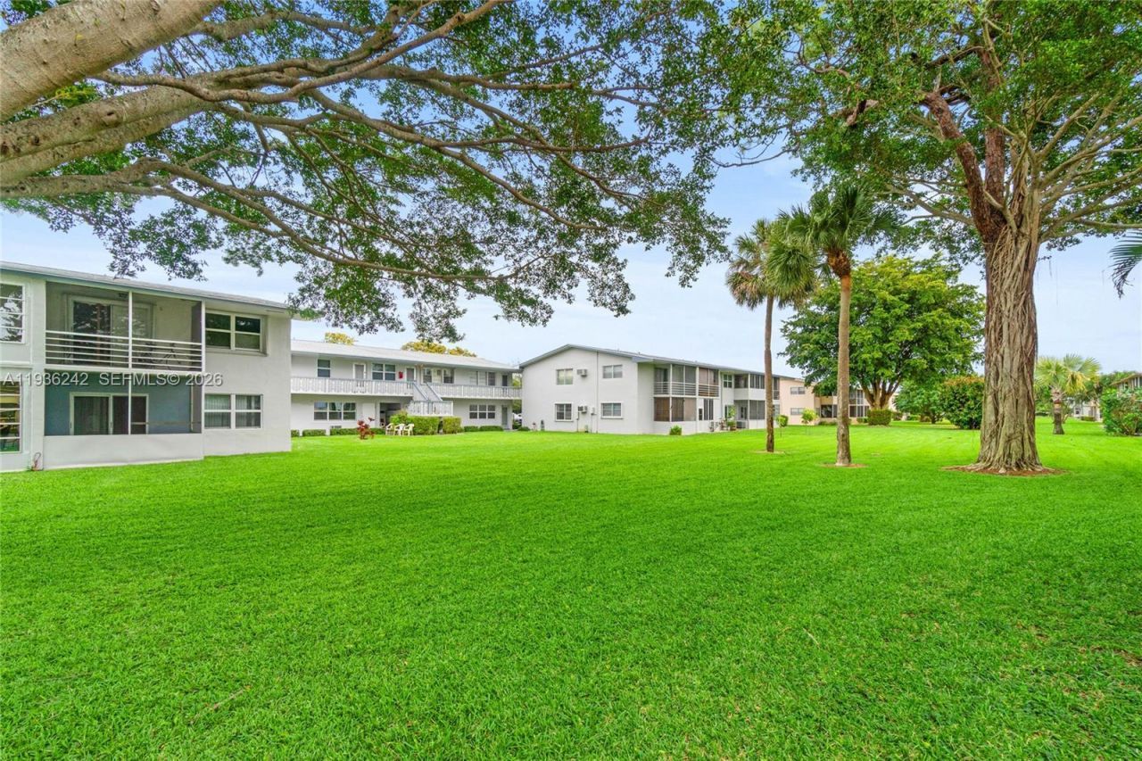 268 Coventry L, Unit 268, West Palm Beach, FL 33417 Photo