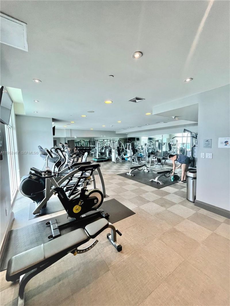 2525 SW 3rd Ave, Unit 1709, Miami, FL 33129 Photo