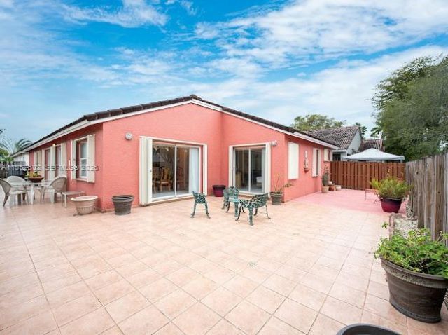 8007 SW 157th Pl, Miami, FL 33193 Photo