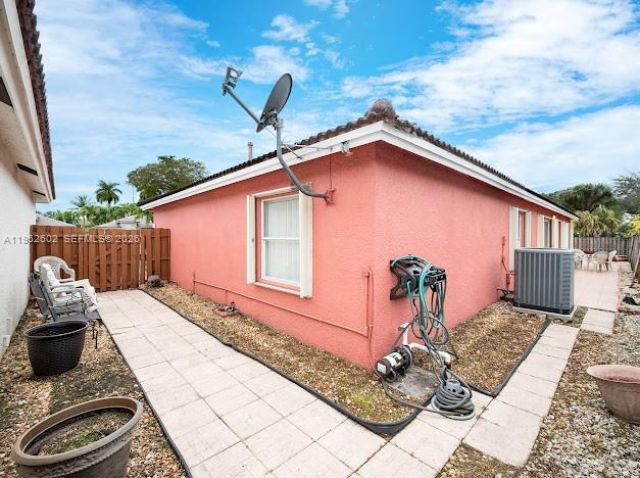 8007 SW 157th Pl, Miami, FL 33193 Photo