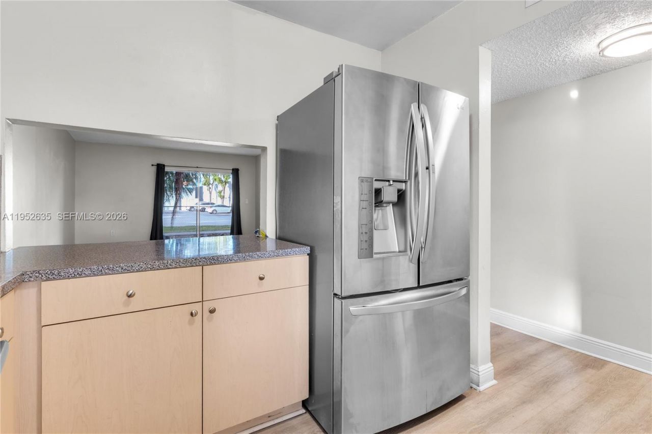 2690 W 76th St, Unit 104, Hialeah, FL 33016 Photo