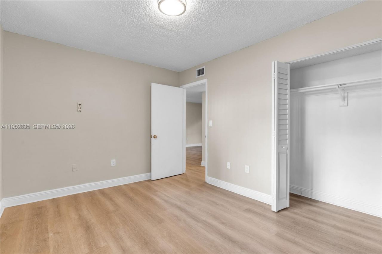 2690 W 76th St, Unit 104, Hialeah, FL 33016 Photo