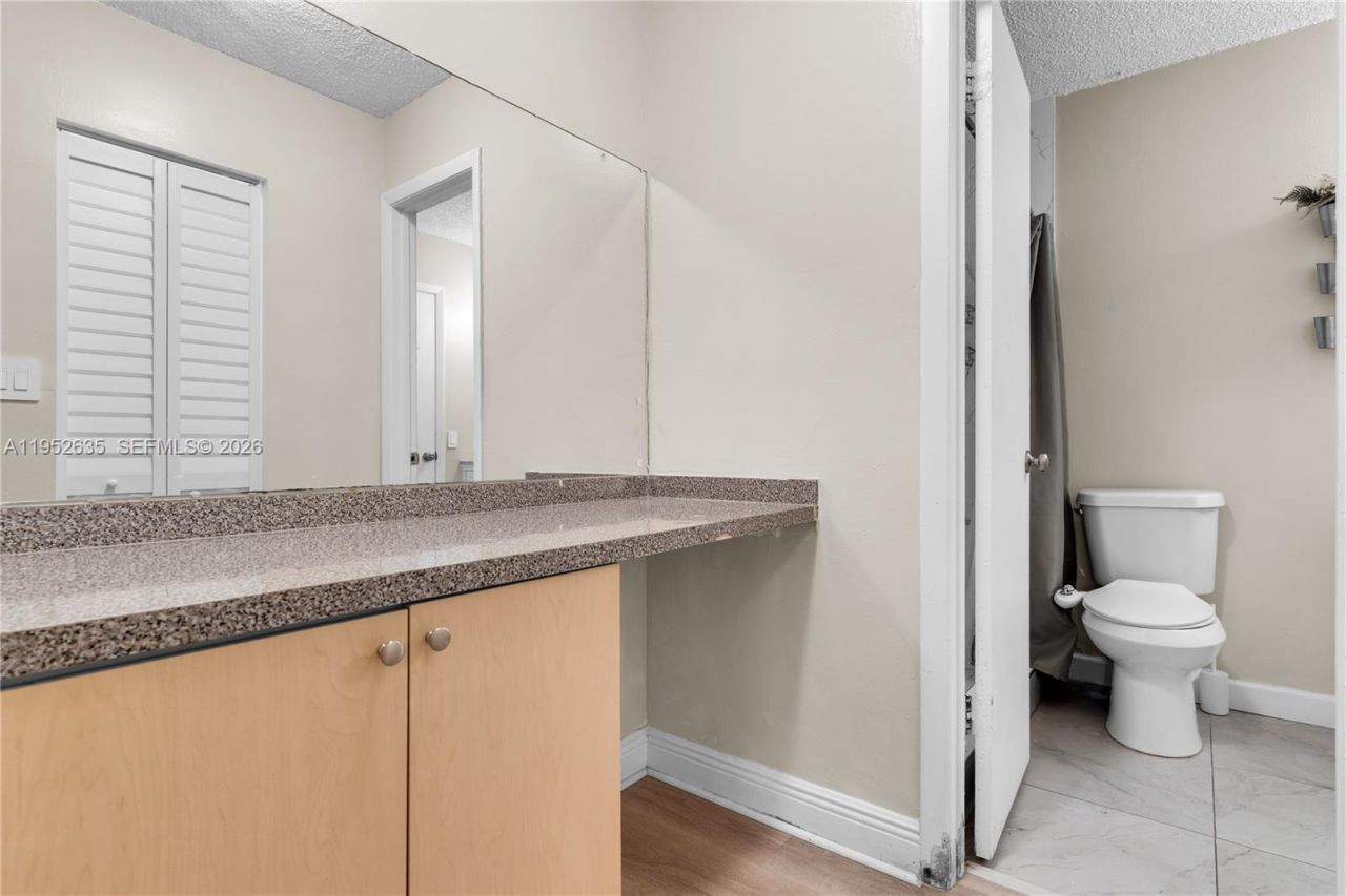 2690 W 76th St, Unit 104, Hialeah, FL 33016 Photo
