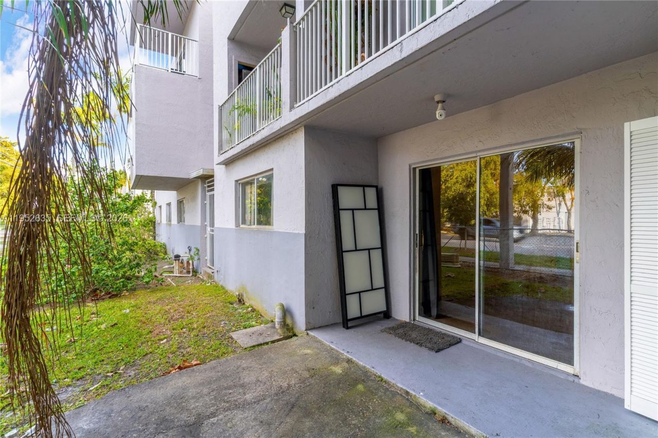 2690 W 76th St, Unit 104, Hialeah, FL 33016 Photo