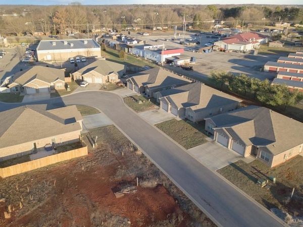 5421 Scottsville Road, Bowling Green, KY 42104