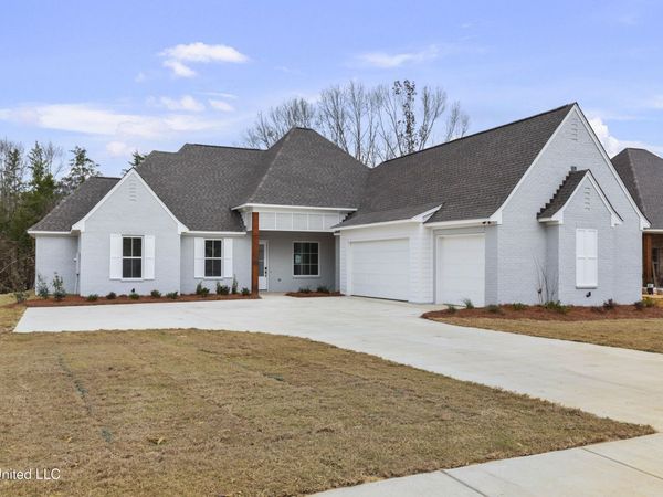 373 Wellstone Place, Madison, MS 39110