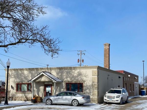 703 Childs Street, Wheaton, IL 60187