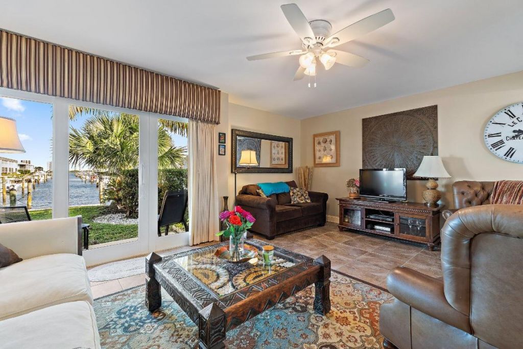 118 Castlewood Drive, Unit 123, North Palm Beach, FL 33408 Photo