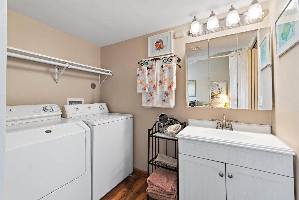 118 Castlewood Drive, Unit 123, North Palm Beach, FL 33408 Photo