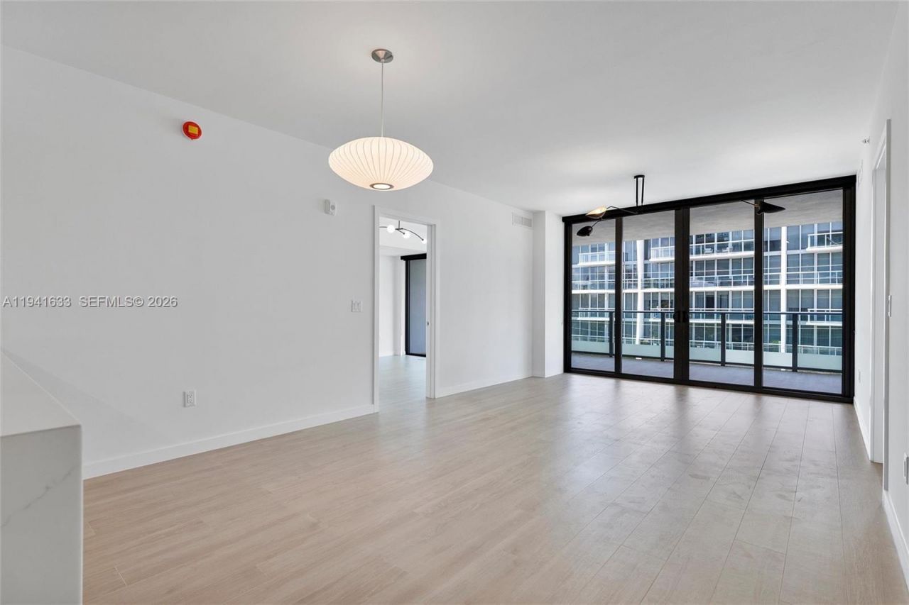 9901 W Bay Harbor Dr, Unit 402, Bay Harbor Islands, FL 33154 Photo