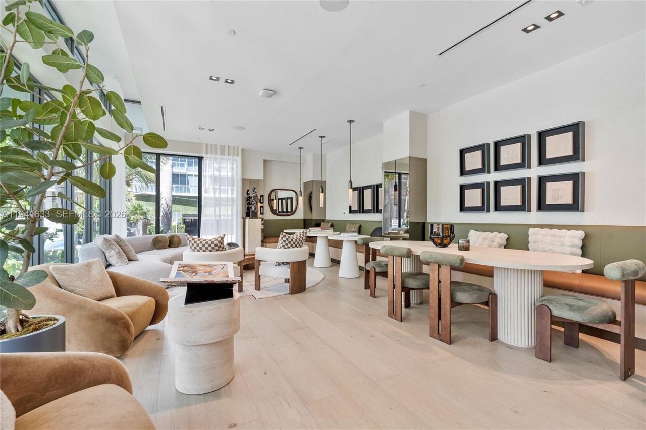 9901 W Bay Harbor Dr, Unit 402, Bay Harbor Islands, FL 33154 Photo