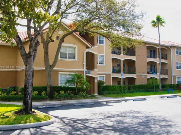 215 SW 117th Ter, Unit 14304, Pembroke Pines, FL 33025