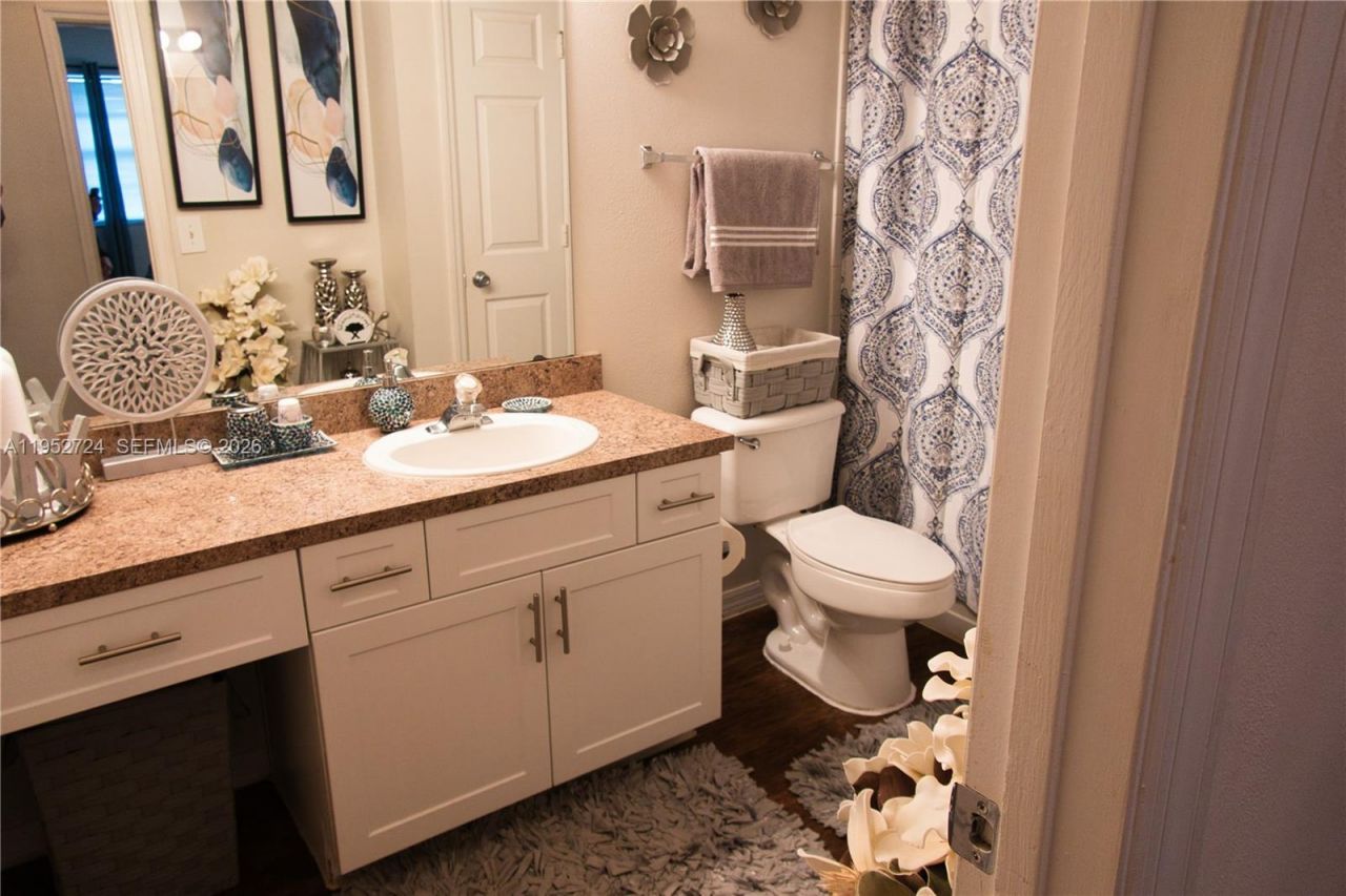 215 SW 117th Ter, Unit 14304, Pembroke Pines, FL 33025 Photo