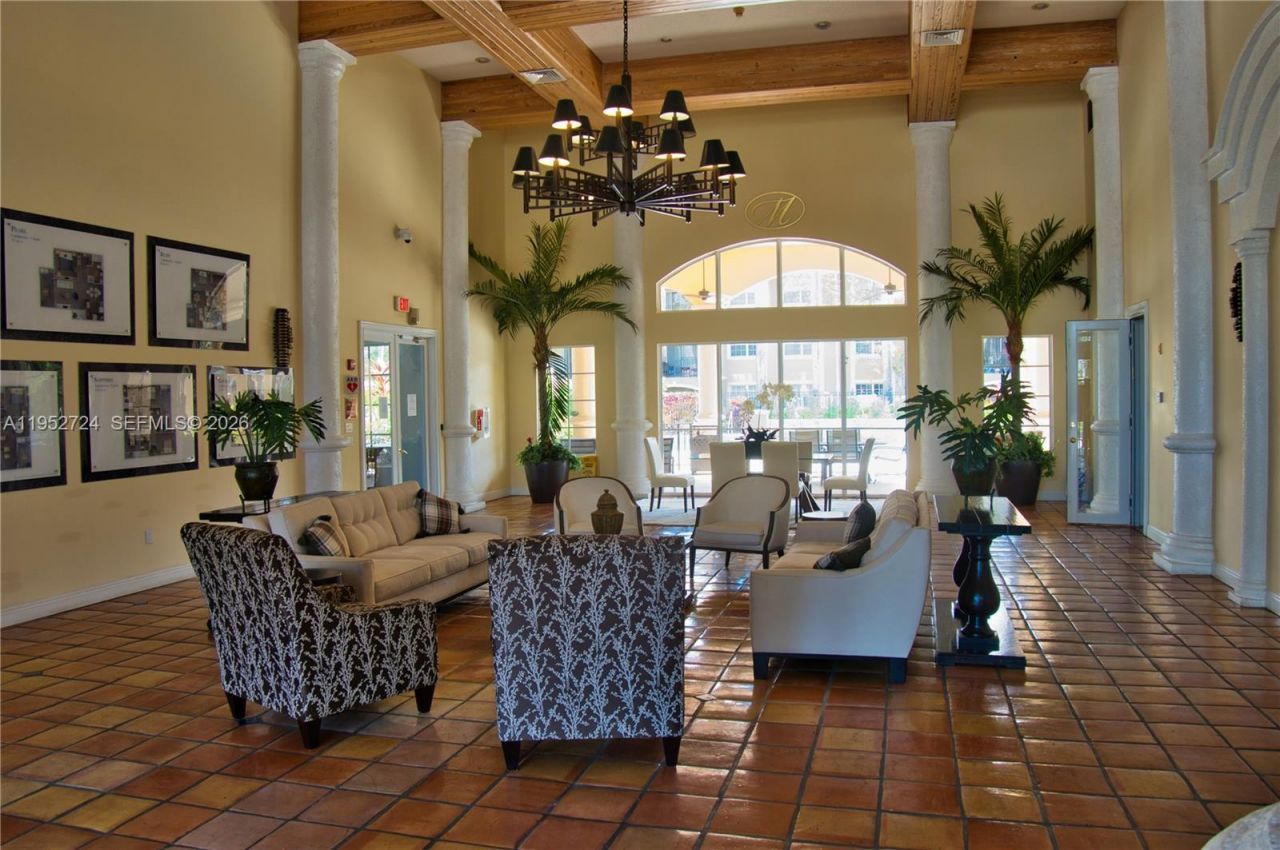 215 SW 117th Ter, Unit 14304, Pembroke Pines, FL 33025 Photo