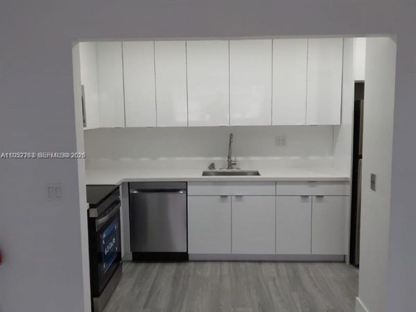 1450 Atlantic Shores Blvd, Unit 105, Hallandale Beach, FL 33009