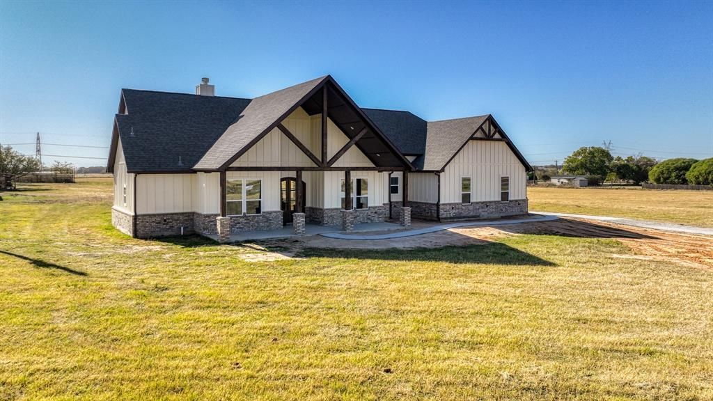 1471 County Road 1470, Chico, TX 76431 Main Photo