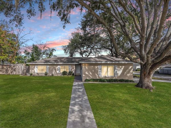 1016 LADY GUINEVERE DRIVE, VALRICO, FL 33594