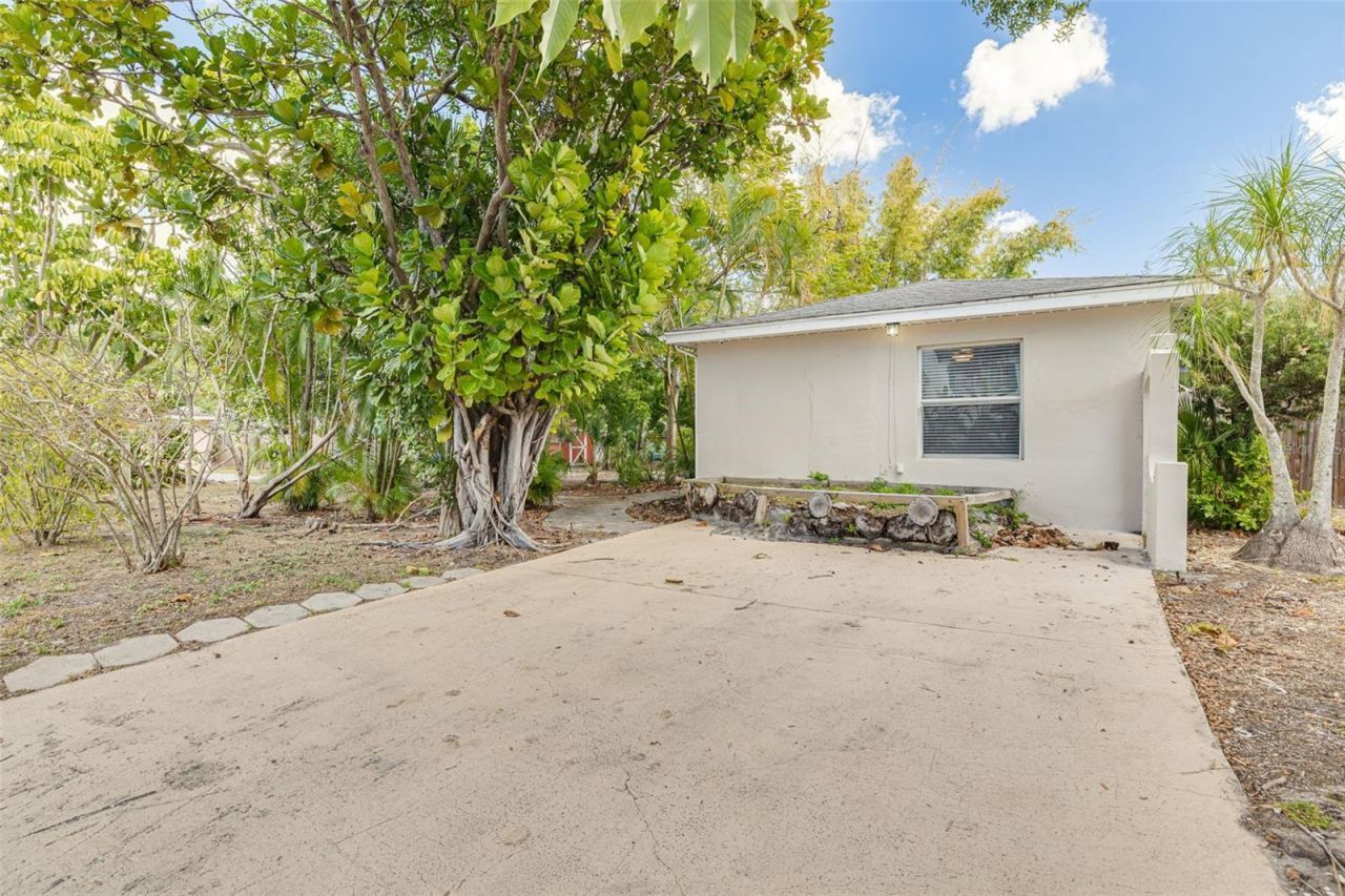 5655 1st Avenue N, Saint Petersburg, FL 33710 Photo