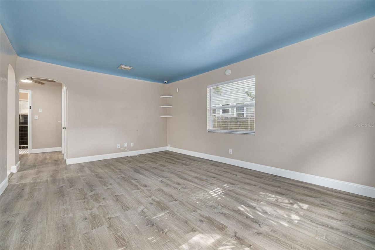 5655 1st Avenue N, Saint Petersburg, FL 33710 Photo