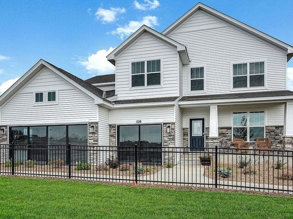 528 Goldenrod Trail, Waconia, MN 55387