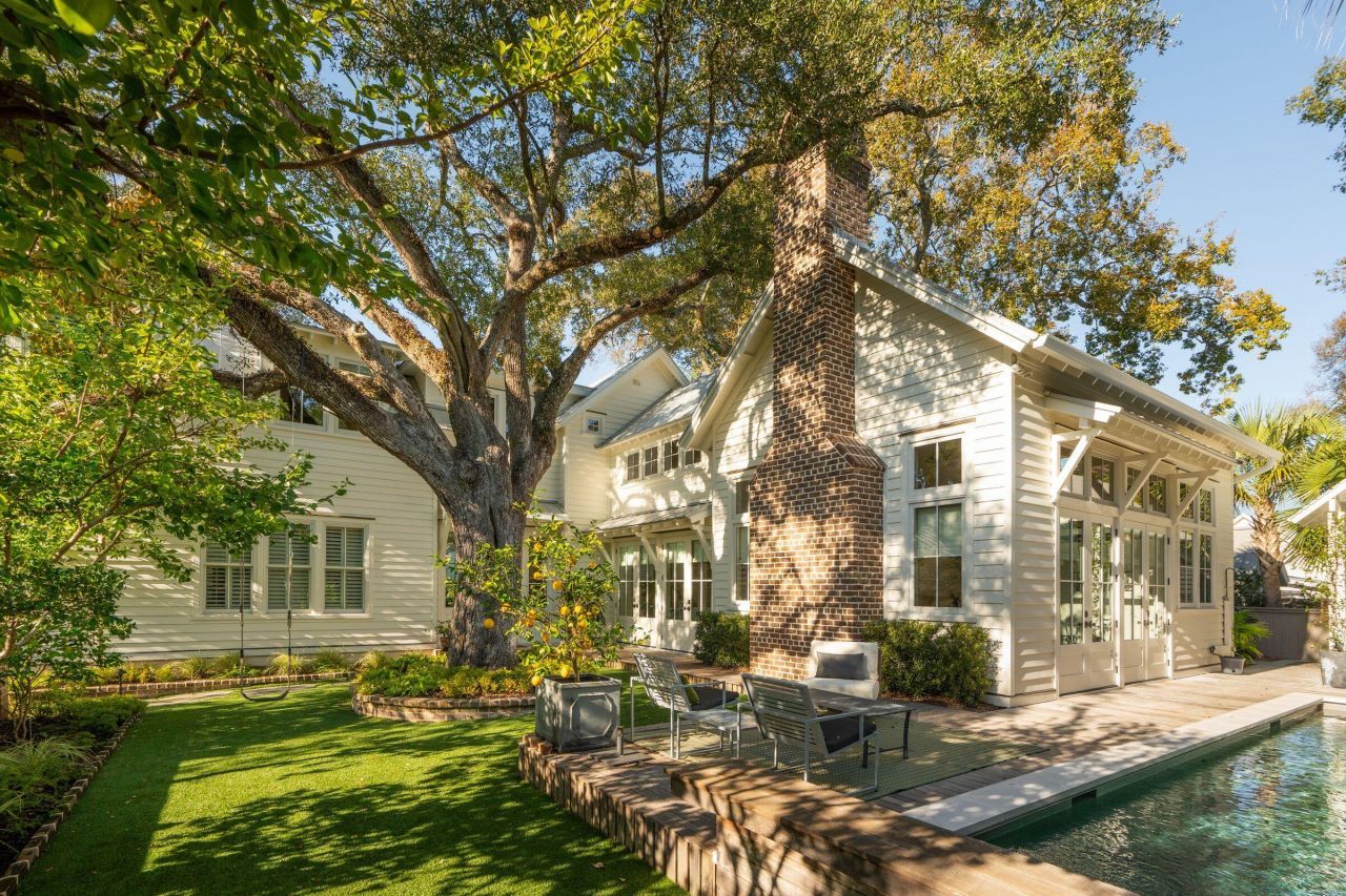 105 Friend Street Photo 47