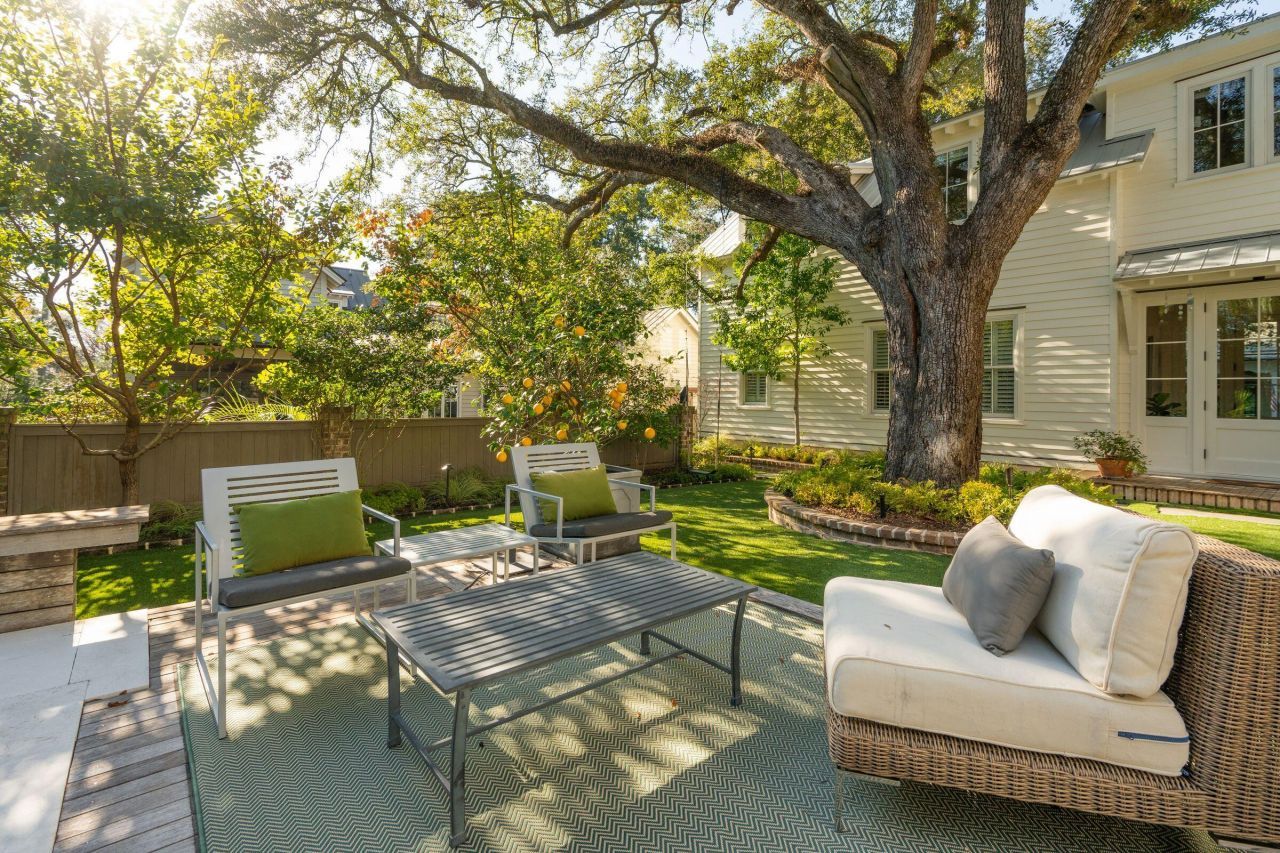 105 Friend Street Photo 48