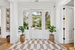 105 Friend Street photo 4