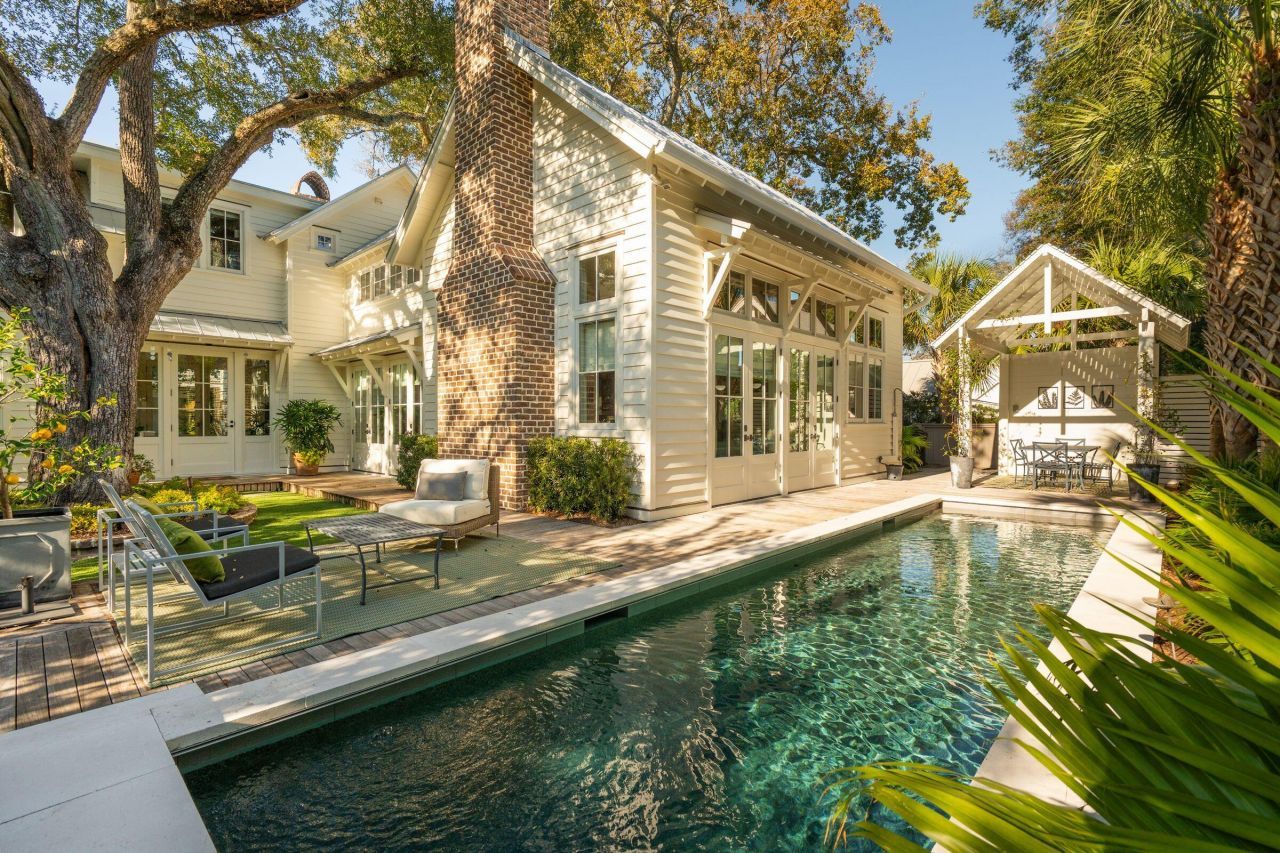 105 Friend Street Photo 50