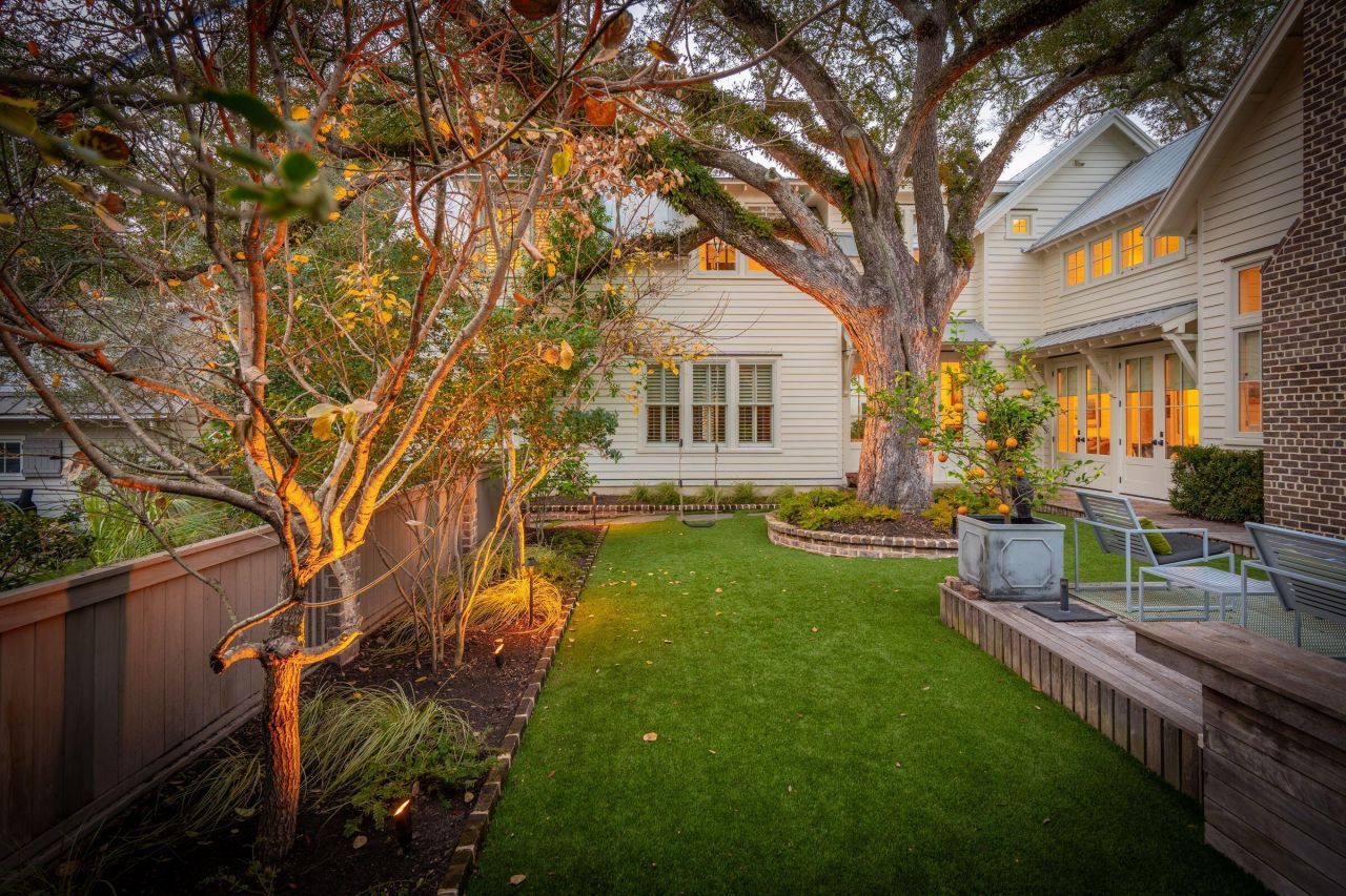 105 Friend Street Photo 62