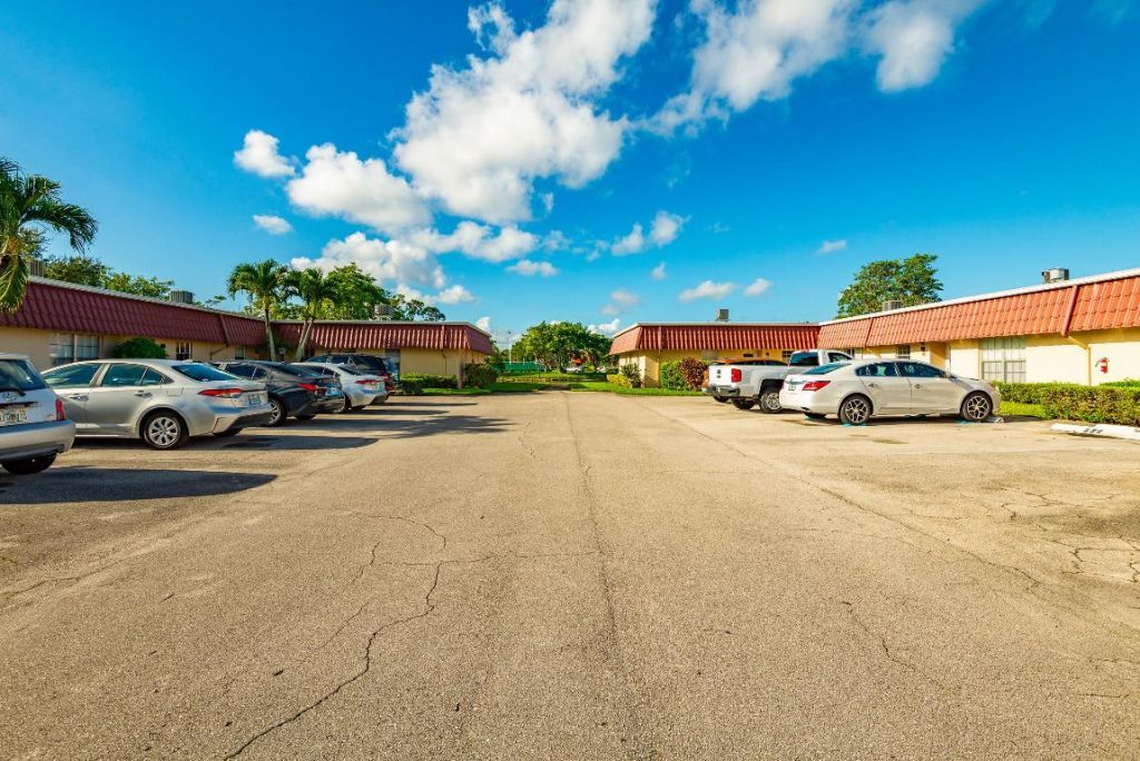 604 Laconia Circle, Lake Worth, FL 33467 Photo